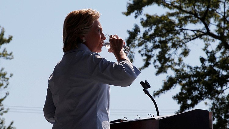 Clinton "no quiere beber agua": la historia detrás de la enfermedad de la aspirante demócrata