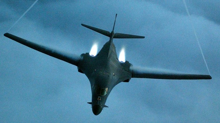 EE.UU. envía sus bombarderos estratégicos a Corea del Sur para intimidar a Pionyang