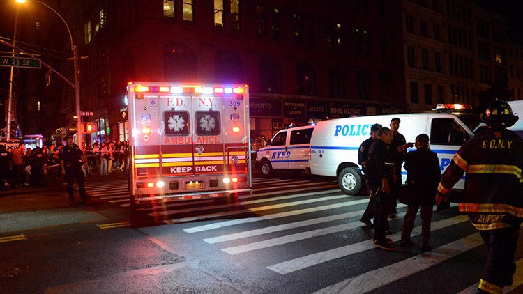 Neoyorkinos relatan a RT cómo vivieron la explosión en Manhattan: "Esto no era como una fuga de gas"