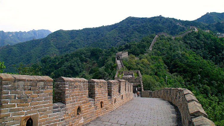 VIDEO: Durante la restauración de la Gran Muralla china pasó algo imprevisto... y feo