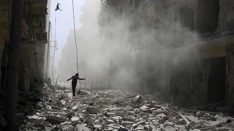 Damasco explica por qué Occidente acusa a Rusia de la escalada del conflicto en Siria
