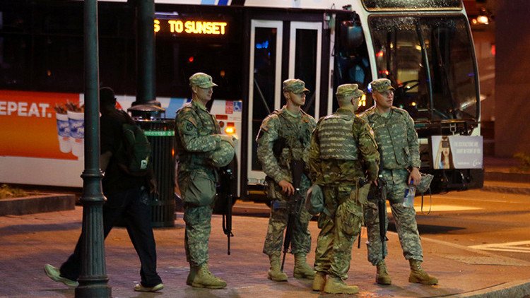EE.UU.: Evacúan el cuartel general de la Policía de Charlotte por posible amenaza de bomba
