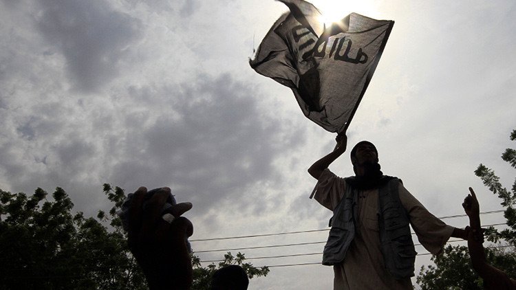 Pesadilla yihadista: misterioso asesino con burka liquida a varios terroristas en Irak