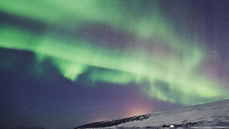 VIDEOS, FOTOS: Islandia 'apaga la luz' para disfrutar de una espectacular aurora boreal 