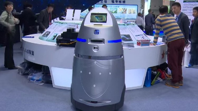 'Robocop' entra en servicio en China: "Mitad humano, mitad máquina, todo policía"