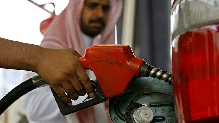 El acuerdo secreto que propuso Arabia Saudita a la OPEP y lo que hay detrás de él