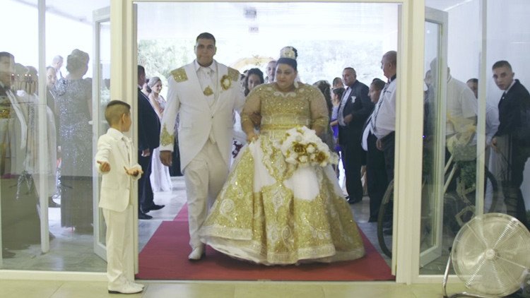 VIDEO VIRAL: Una boda gitana regada de oro y euros deja boquiabierta a la Red
