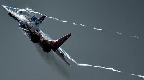 Increíble video en 360º desde un MIG-29 del grupo de acrobacia aérea Strizhí