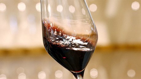 La embajada de EE.UU. en Israel regala vino de Cisjordania a una ONG que se opone a las colonias