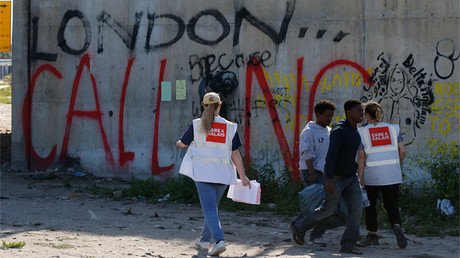 Acusan a voluntarias de explotar sexualmente a refugiados y niños en Calais