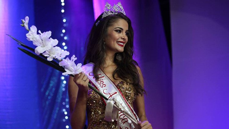 Miss Perú se alza con el título de Miss América Latina 2016