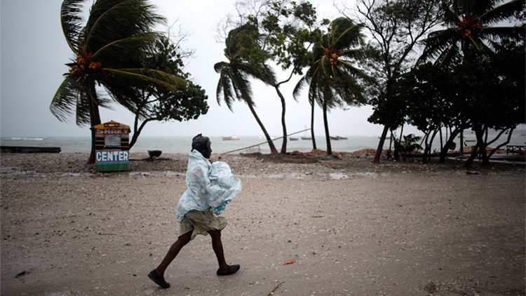Video, fotos: el Caribe sufre la furia del poderoso huracán Matthew