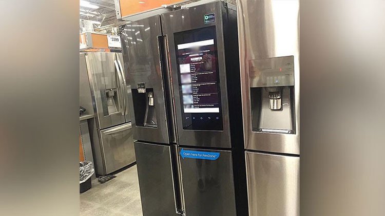 Un frigorífico inteligente 'sube de temperatura' al exhibir contenido pornográfico