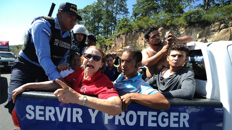 FOTOS: Protestas por el cobro de peajes ponen en aprietos al gobierno de Honduras