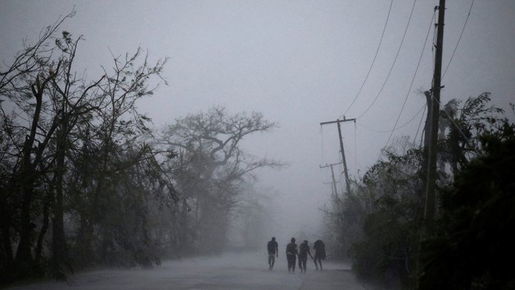El huracán Matthew deja al menos 140 muertos en el Caribe