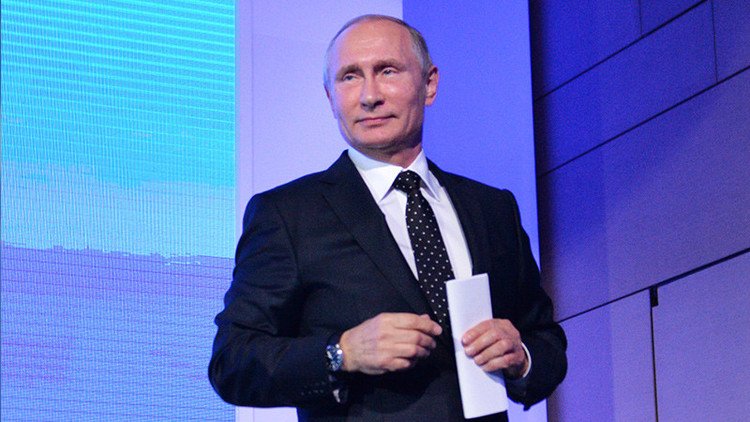 Vladímir Putin explica por qué ha cancelado su visita a Francia 