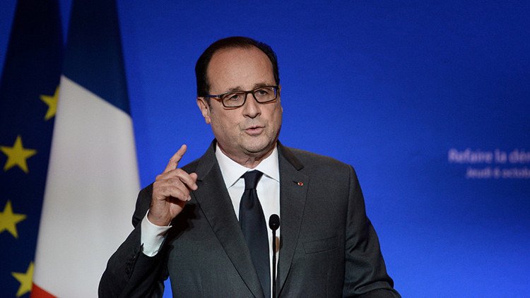 Hollande: "EE.UU. no es suficientemente poderoso para llevar la paz a Siria"