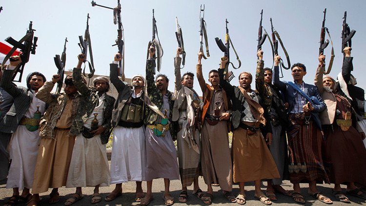 Yemen: Los rebeldes hutíes niegan haber atacado un buque de EE.UU.