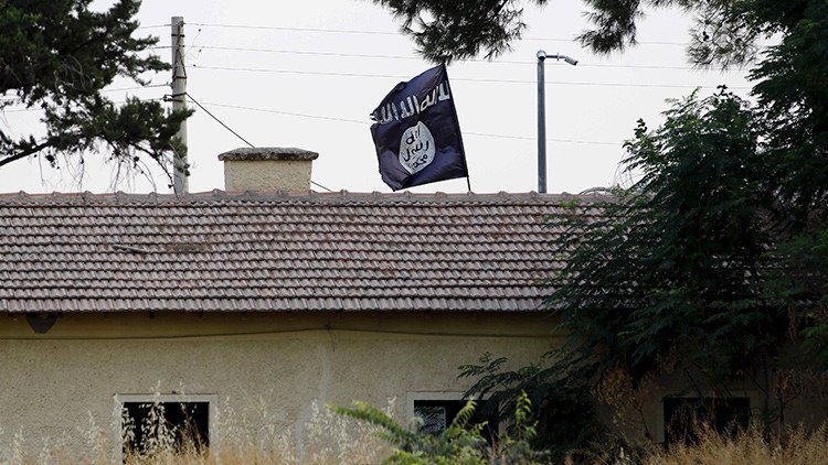 ¿Por qué en este país europeo es legal izar la bandera del Estado Islámico?