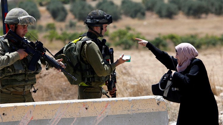 FUERTES IMÁGENES: Fuerzas israelíes matan a tiros a una mujer palestina en el norte de Cisjordania