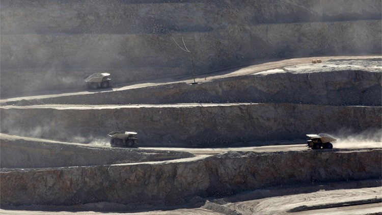 Empresa minera de Chile lanzó sus residuos tóxicos a un vertedero en Argentina