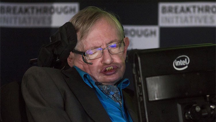 Stephen Hawking: "La historia de la humanidad es la historia de la estupidez"
