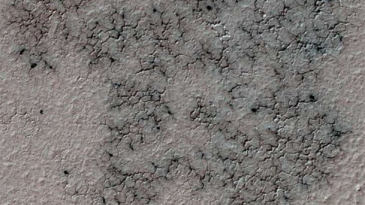 Descubren 'arañas' en el polo sur de Marte