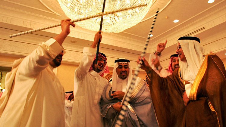 'Más radical que la sharia': saudí pide divorcio 2 horas después de la boda por una foto de su mujer