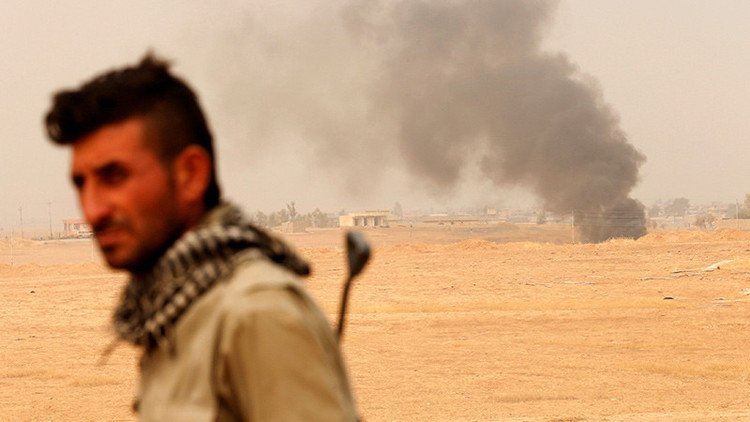 VIDEO: Las milicias kurdas destruyen un dron bomba de los terroristas en Mosul