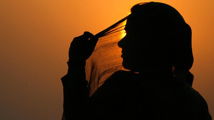 Un indio permite a un amigo violar a su exesposa amparándose en la sharía