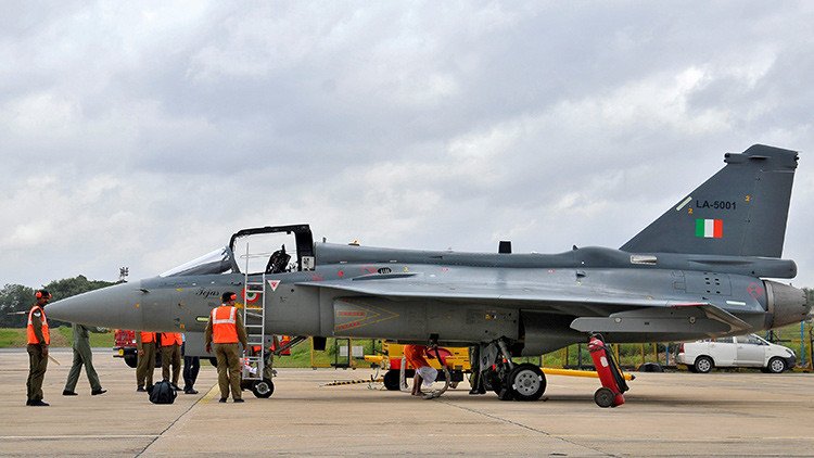 La India ofrece comprar más de 200 aviones de combate si se construyen en el país