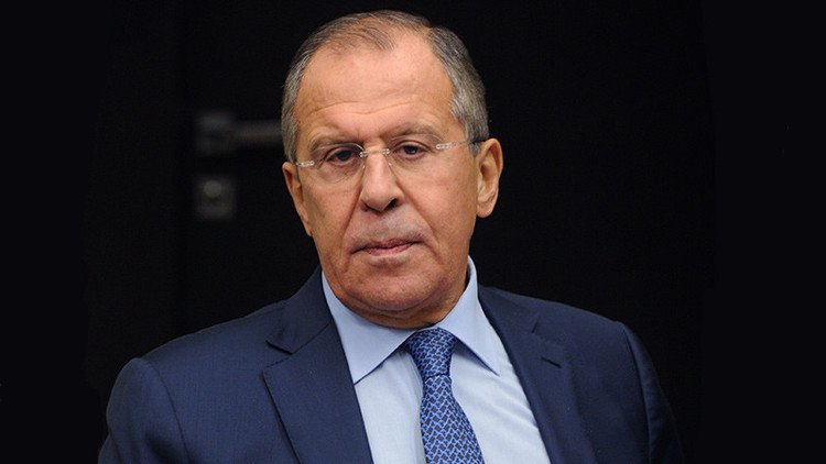 Lavrov: "En el tema de la crisis siria EE.UU. llega a los insultos públicos contra Rusia"