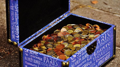 Dos jóvenes alemanes siguen un mapa que dibujó su abuelo en 1952 y encuentran un tesoro en Polonia 