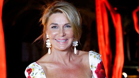 La esposa del Donald Trump brasileño dice que los pobres solo necesitan un abrazo