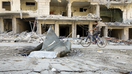 EE.UU. estudia suministrar armas a los rebeldes sirios "para protegerlos de Rusia"