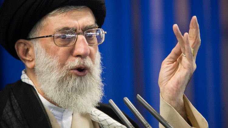 Líder supremo iraní: "EE.UU. es mentiroso, tramposo y traidor"