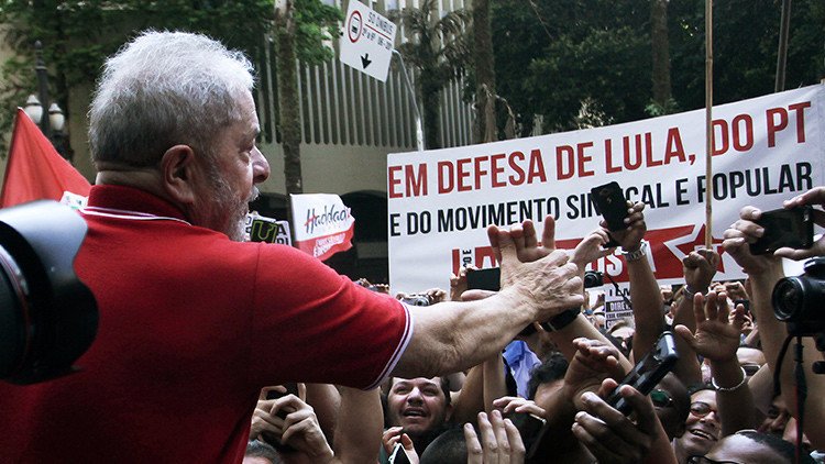 'Por un Brasil justo para todos': Lanzan una campaña en defensa de Lula da Silva