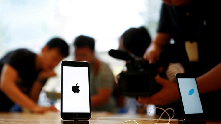¿Imitando a la competencia? El iPhone 8 será más grande y similar al Galaxy Edge