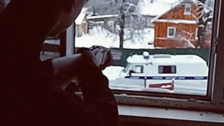 Dos adolescentes se suicidan tras abrir fuego contra la Policía y transmitirlo en vivo (VIDEO)