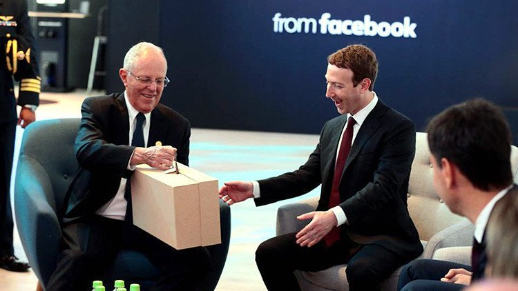 ¿Qué regalos se intercambiaron Zuckerberg y el presidente peruano?