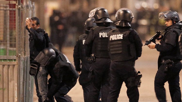 Ministro de Interior de Francia: "El país ha evitado un ataque terrorista"