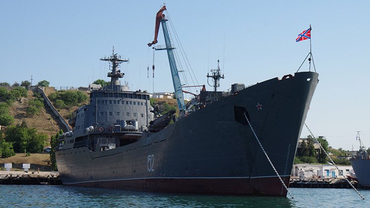 Un buque de desembarco ruso regresa al mar Negro tras completar su misión en Siria 