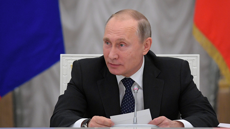 Putin, sobre la resolución europea: "Es una degradación de la democracia"