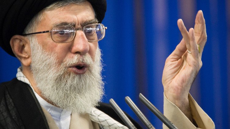 Líder supremo iraní: "No nos quedaremos quietos si EE.UU. renueva sus sanciones"