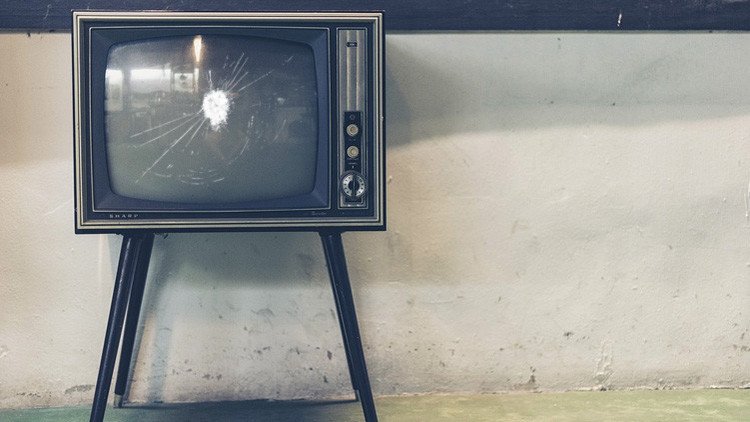 1 hora de TV a cambio de 22 minutos de vida: Por qué debería de dejar ver la televisión ahora mismo