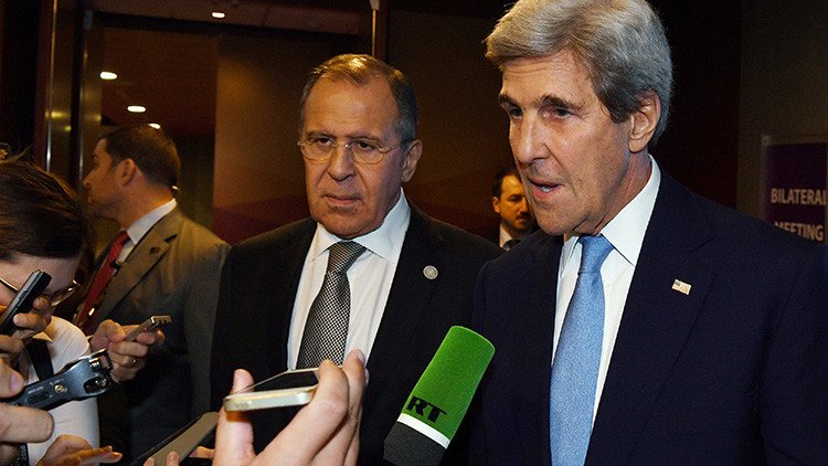 Kerry está haciendo unos "esfuerzos increíbles" para 'salvar' a la oposición siria de Trump 