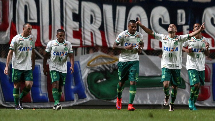 ¿Por qué comparan al Chapecoense con el Leicester inglés?