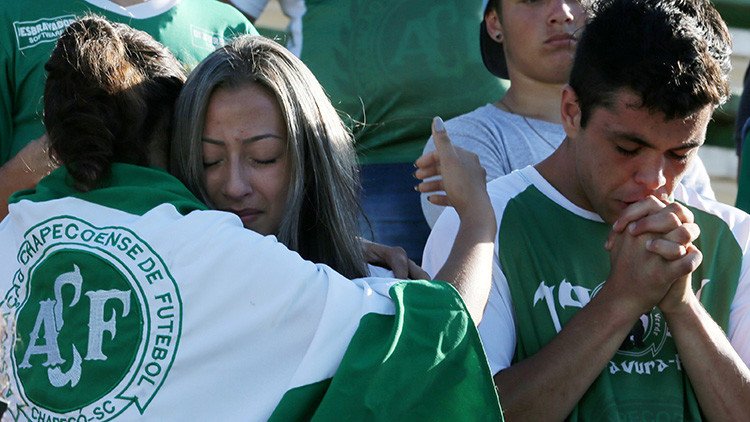 "Un equipo de fútbol va a morir en un avión": Un vidente brasileño predijo la tragedia (VIDEO)