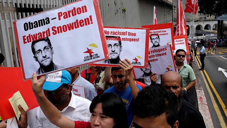 Piden a Obama que perdone a Snowden y que termine con su "exilio insostenible"