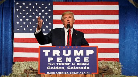 Trump supera a Clinton en las encuestas a una semana de las elecciones de EE.UU.